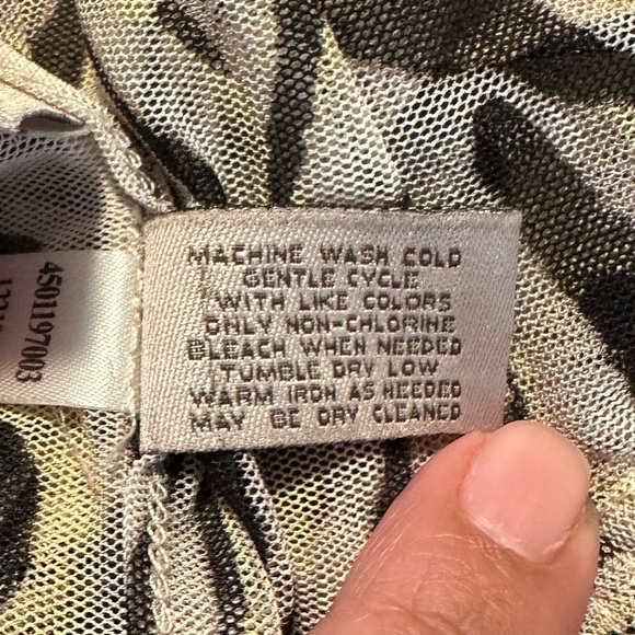 Chico's Easywear Women's Sheer Leopard Print Top Size 3, US X-Large - Picture 8 of 8